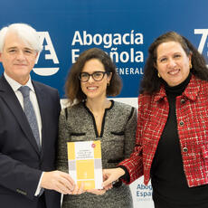 La Abogacía presenta el libro La Ley Orgánica del Derecho de Defensa”